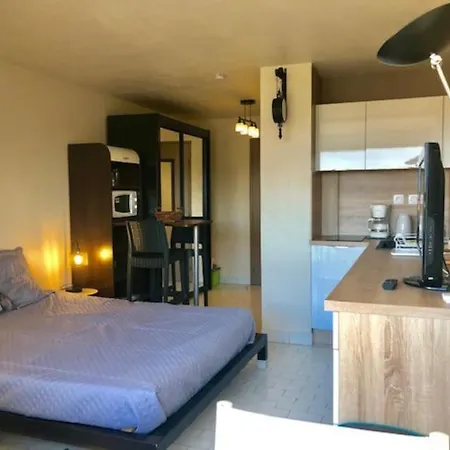 318, Port Vénus Au Village Naturiste